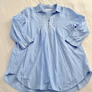 Vineyard Vines - smocked 3 button closure-blue with tiny white stripes - long
